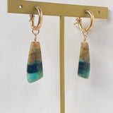 オパライズドウッドの一石ピアスチャーム