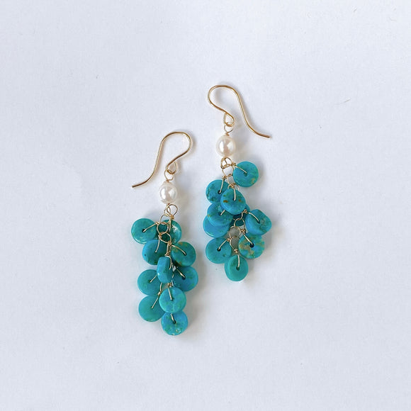 ソノランターコイズとアコヤベビーパールのしゃらしゃらピアス