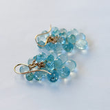 アクアマリンのボンボンピアス