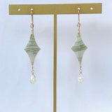 グリーンジャスパーとオパールのピアス