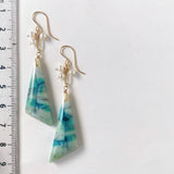 オパライズドウッドと淡水パールのピアス