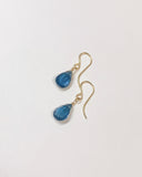 コンケーブカットロンドンブルートパーズの一粒ピアス