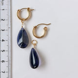 バフトップカットの大粒アイオライトの一石ピアスチャーム