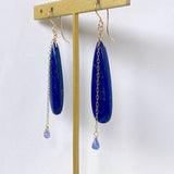 大きなラピスラズリと小さなタンザナイトのドロップピアス