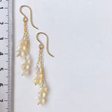 ラウンドカットオパールのダブルラインピアス