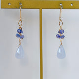 天然ブルーカルセドニーとタンザナイトのピアス