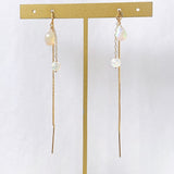 オパールのラウンド&ドロップアメリカンピアス