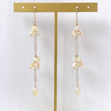 ラウンドカットオパールとアコヤベビーパールのロングピアス