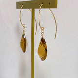 大粒ビアクォーツの一粒ピアス