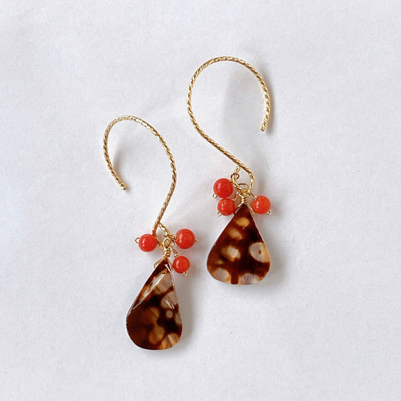 Brown mother of pearl and natural red coral bouquet earrings 