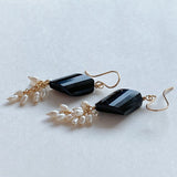 [Exclusively for Mr. N] Black spinel and freshwater pearl earrings 